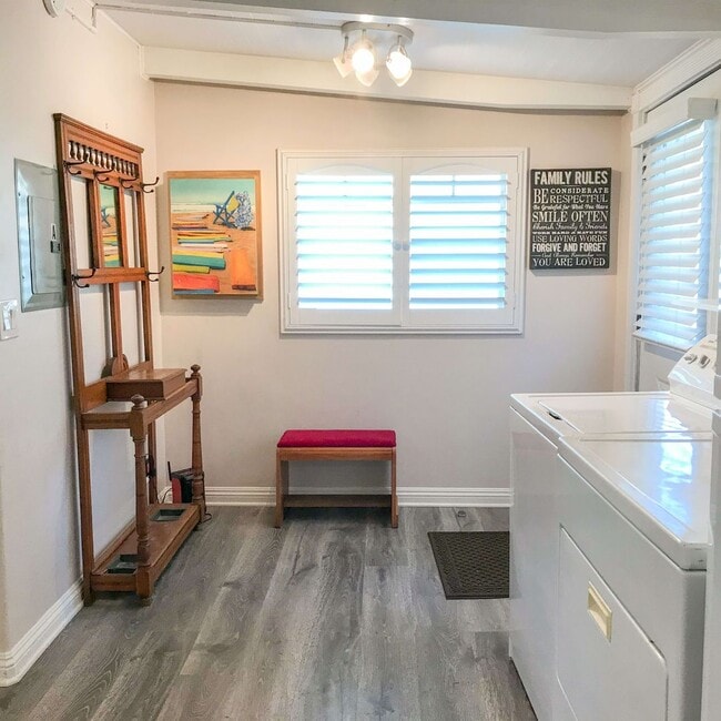 Building Photo - 97789 Chetco Ln