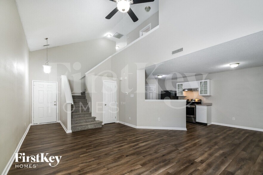 Building Photo - 16700 Aulton Dr