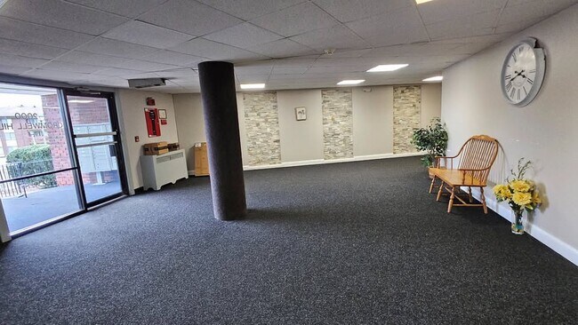 Building Photo - 2310 Cromwell Hills Dr