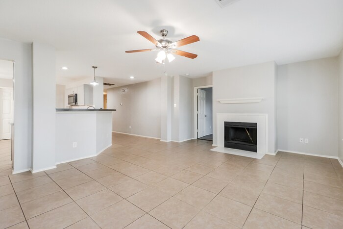 Building Photo - 3723 Nutwood Ln