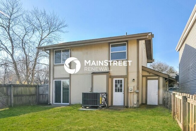 Building Photo - 4 Bedroom Pet-Friendly Home in Ballwin, MO...