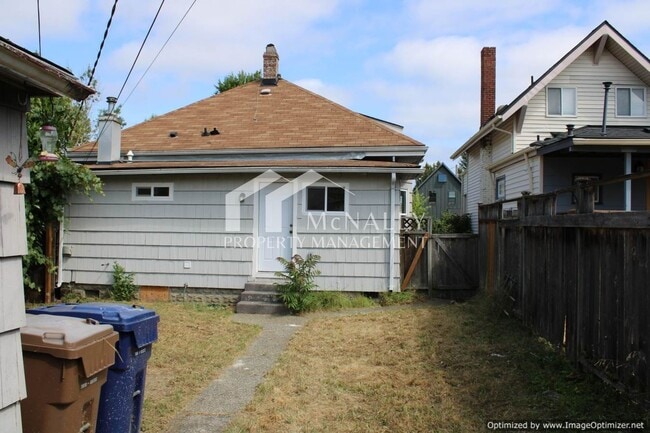 Building Photo - Newly Remodeled 3 Bedroom 2 Bathroom Home ...