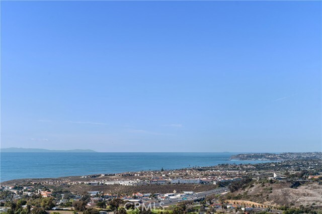 Building Photo - 723 Avenida Presidio