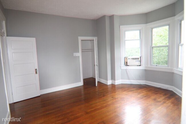 Building Photo - 1 br, 1 bath Apartment - 3970 Falls Road