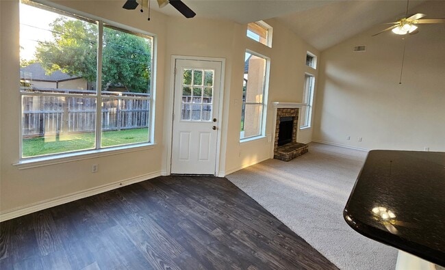 Building Photo - 2202 Cherry Hill Ct