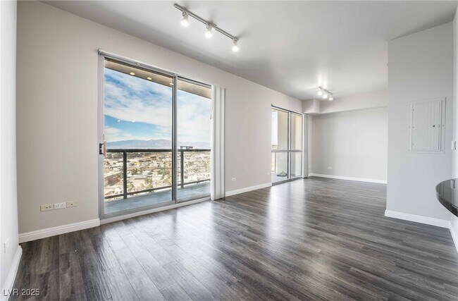 Building Photo - 200 W Sahara Ave