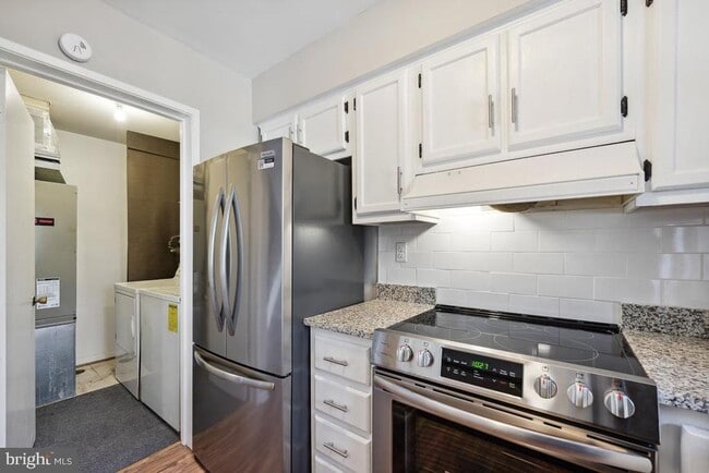 Building Photo - 2053 Headlands Cir