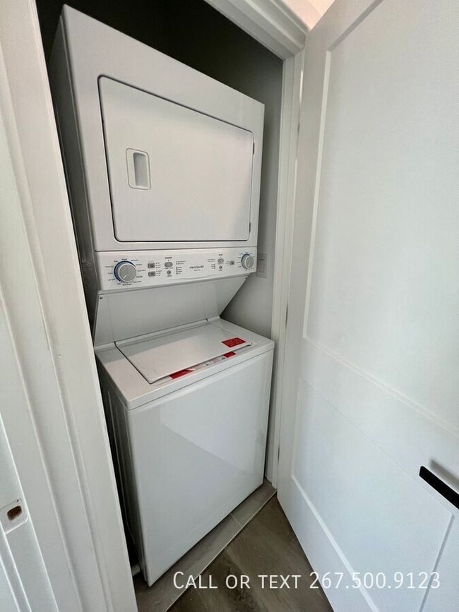 Building Photo - 1843 Hartranft St