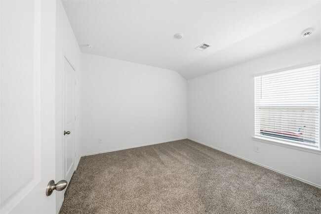 Building Photo - 6015 Mocha Palms Dr