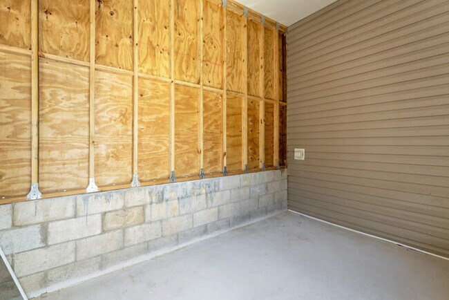 Building Photo - 3109 Walden Shores Blvd