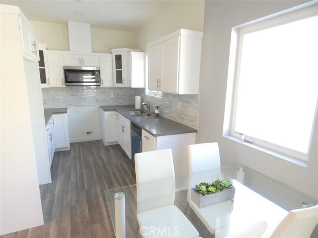 Building Photo - 1923 Holly Dr