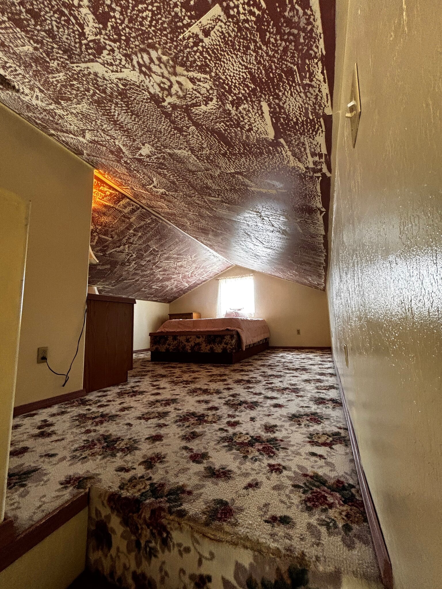 Loft Bedroom - 3951 Stevensville River Rd
