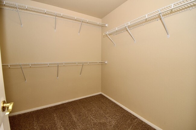 Building Photo - Beautiful Southwest 2-Story Home with Spacious Layout & Covered Patio