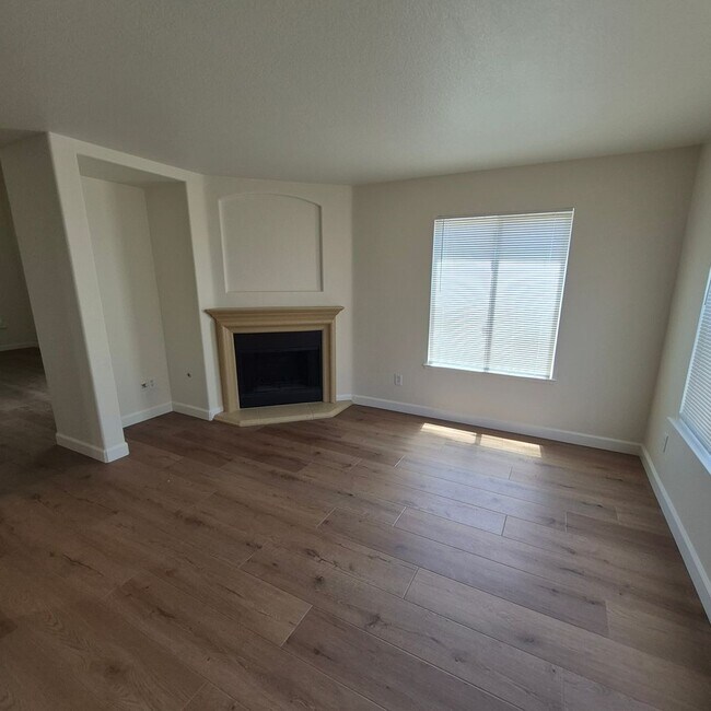 Building Photo - 5317 Buckwood Way