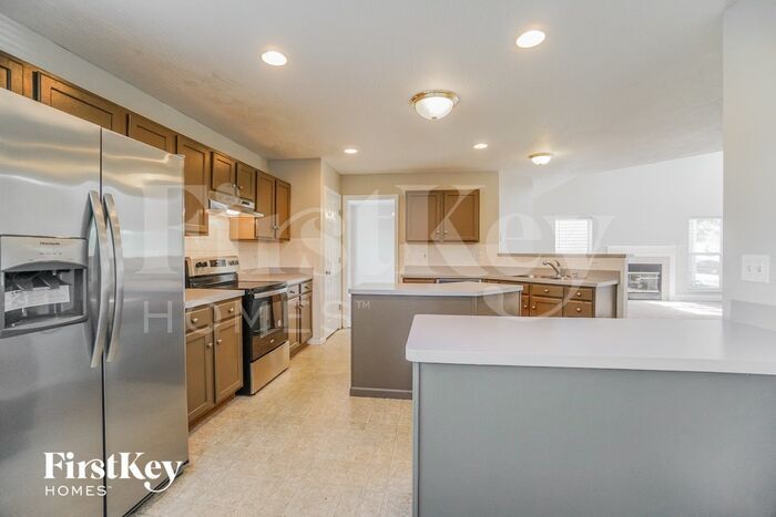 Building Photo - 2895 Gablewood Dr