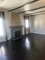 Building Photo - 336 1/2 N Sierra Bonita Ave