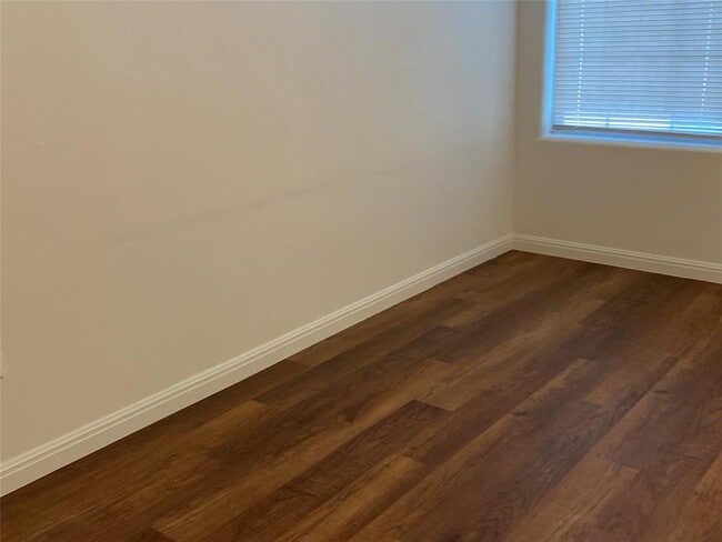 Building Photo - 1502 Zephyr Ln