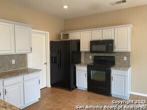 Building Photo - 25502 Echo Springs