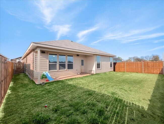 Building Photo - 1124 Nelson Pl