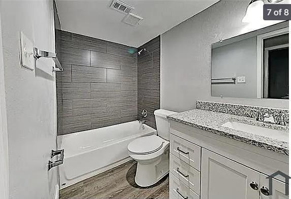 Building Photo - 4832 Locke Ave