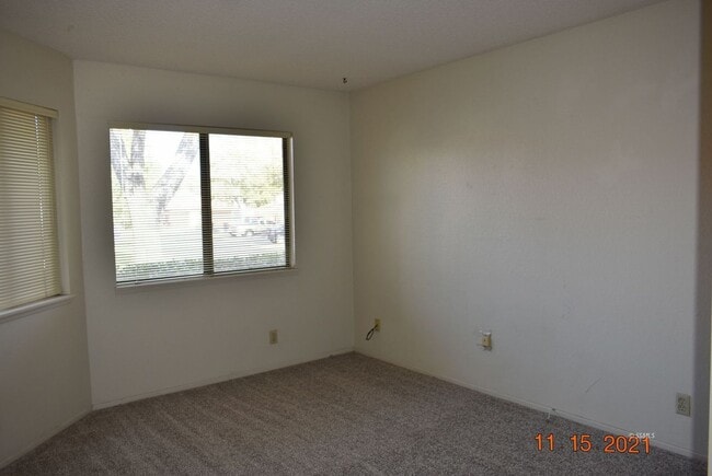 Building Photo - Condo for Rent in Montefino Townhomes – Premium Amenities & Prime Location!