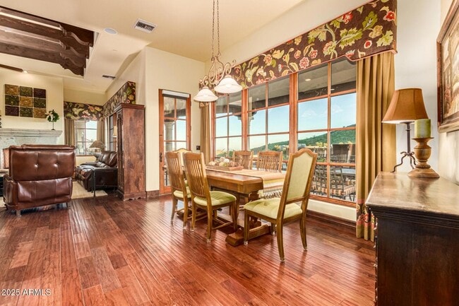 Building Photo - 1930 E Desert Willow Dr