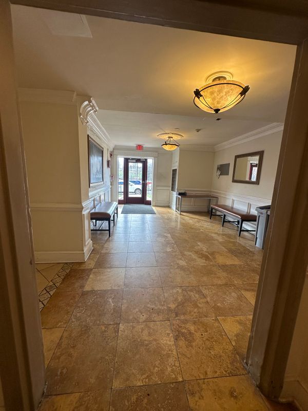 Building Photo - 2625 3rd St NE