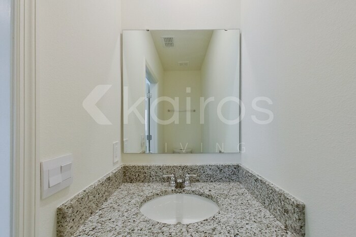 Building Photo - 32122 Katelin Cir