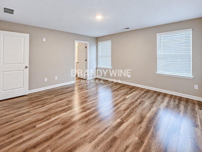 Building Photo - 628 Friesland Dr