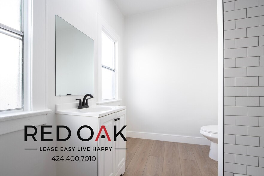 Building Photo - 1918 Grace Ave