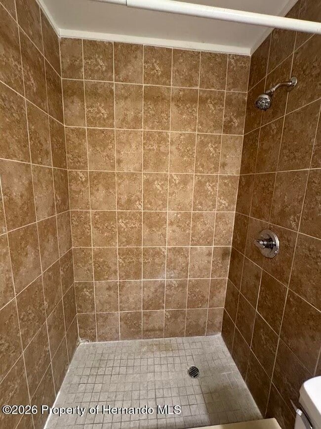 Building Photo - 708 Hazel Ave