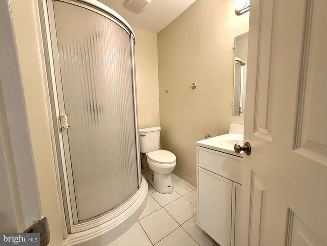Building Photo - 47403 Darkhollow Falls Terrace