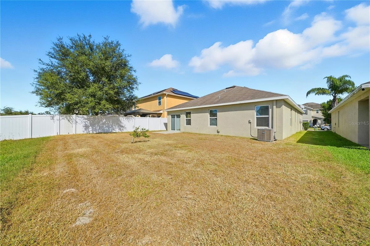 Building Photo - 547 Hartford Hts St