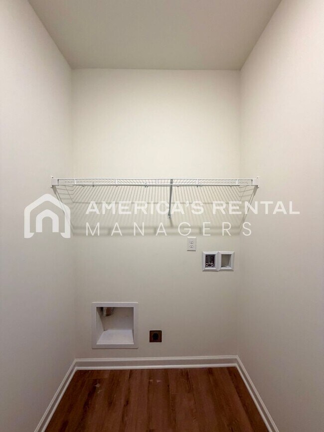 Building Photo - Modern Single Level Living at Havenridge! Sign a 13-month lease by 5/15/2026 and receive a leasin...