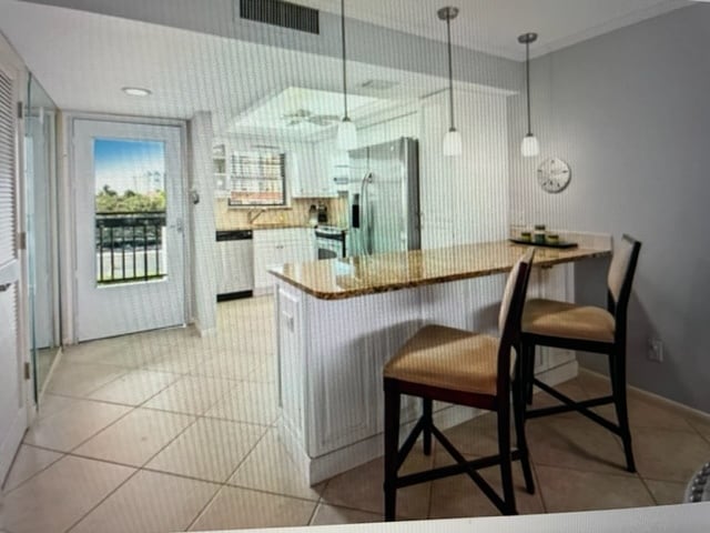 Entry - 271 Southbay Dr