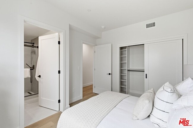 Building Photo - 3842 Don Tomaso Dr