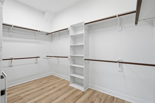 Building Photo - 2802 Kestrel Trace Ln