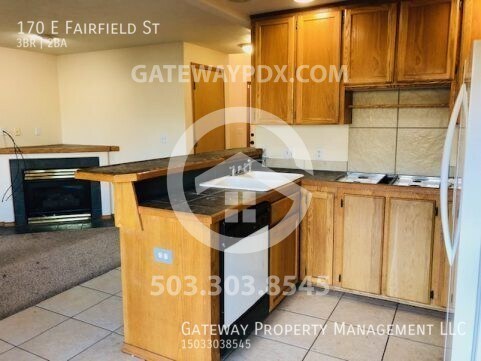 Building Photo - 170 E Fairfield St