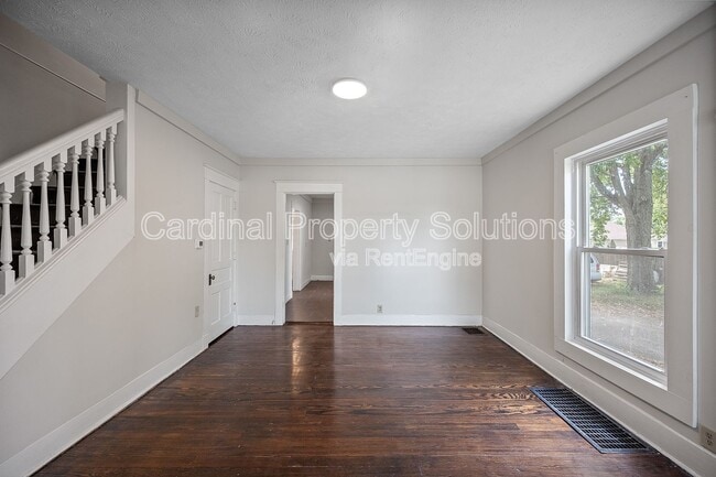 Building Photo - 1227 Woodside Blvd