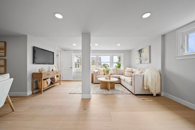 Building Photo - 58 Breezy Hill Terrace