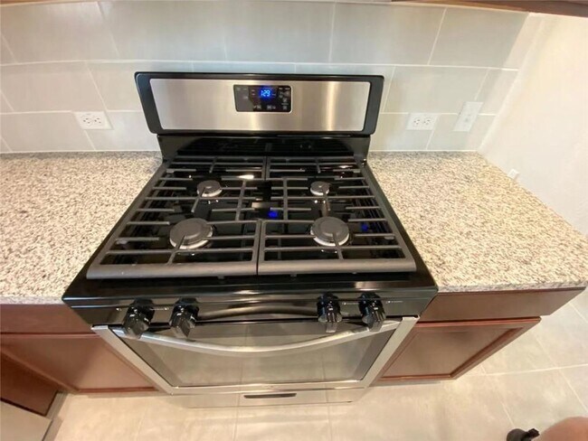 Building Photo - 4208 Birdwatch Loop