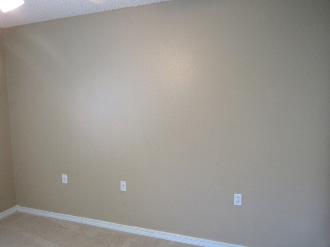 Building Photo - North Pensacola Home with Community Pool –...