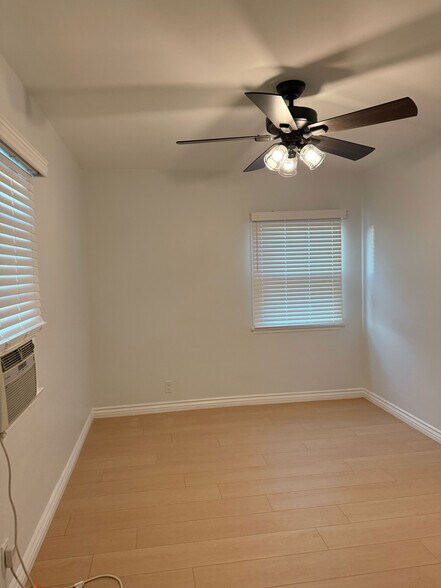 Building Photo - 4125 W Toluca Lake Ave
