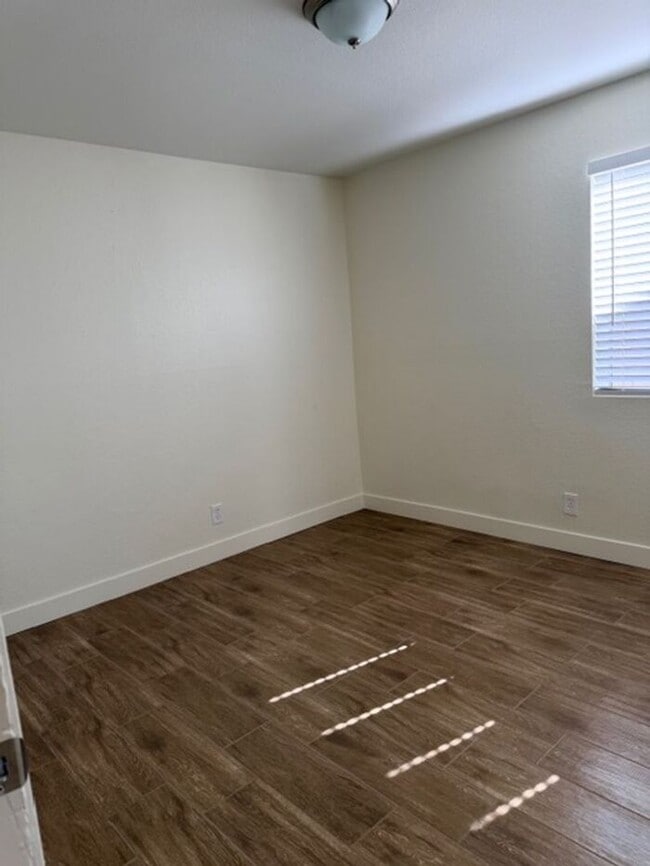 Building Photo - Affordable updated 2 bedroom in Mesa-University and Greenfield
