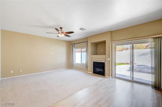 Building Photo - 9684 Summer Cypress St