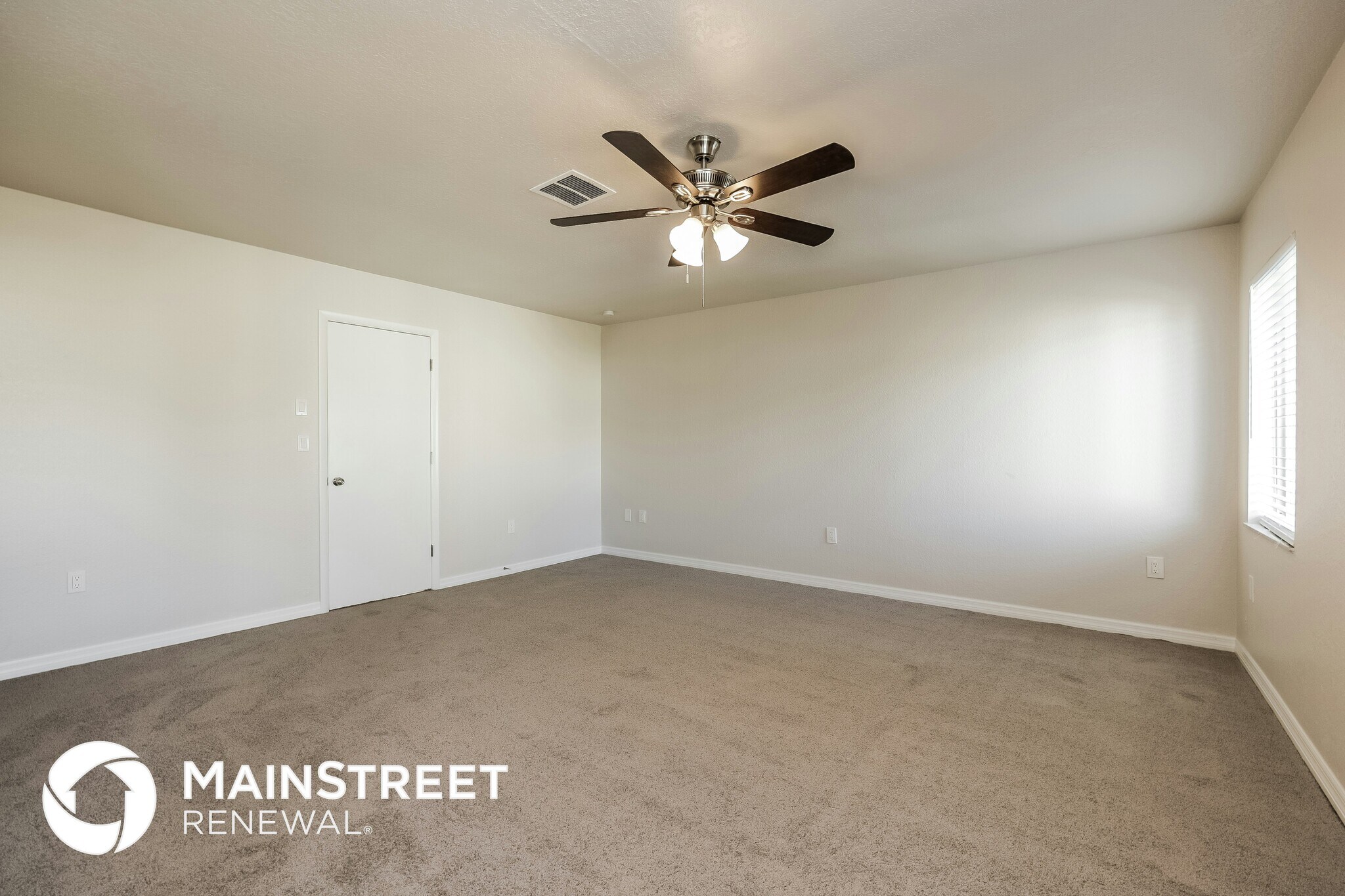 Building Photo - 1318 Arrow St