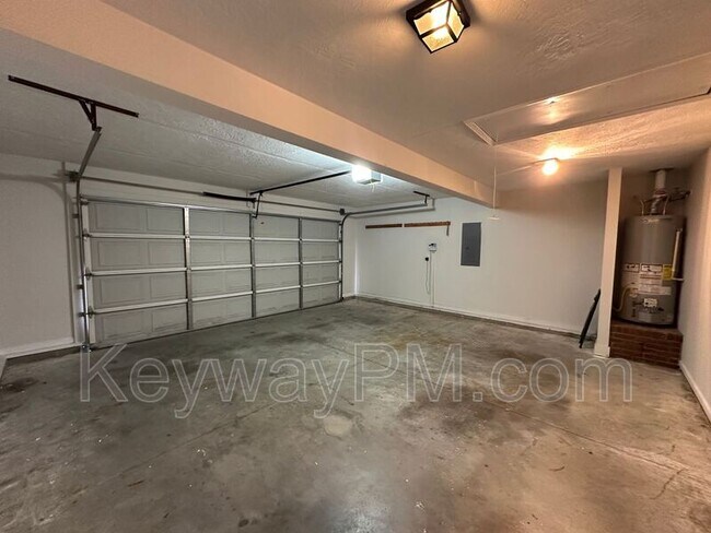 Building Photo - 435 St Julian Pl