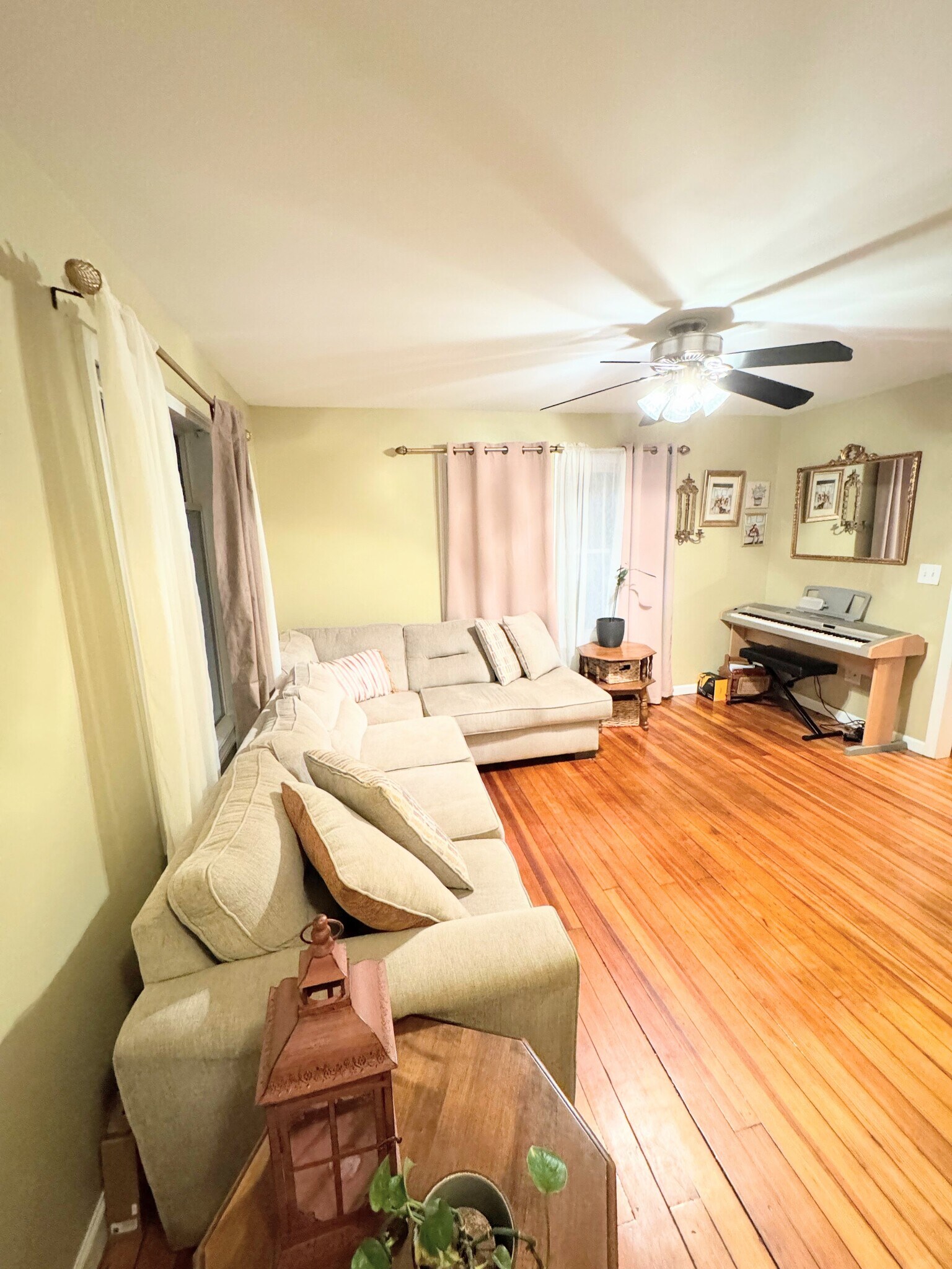 Building Photo - 36 Fowler St