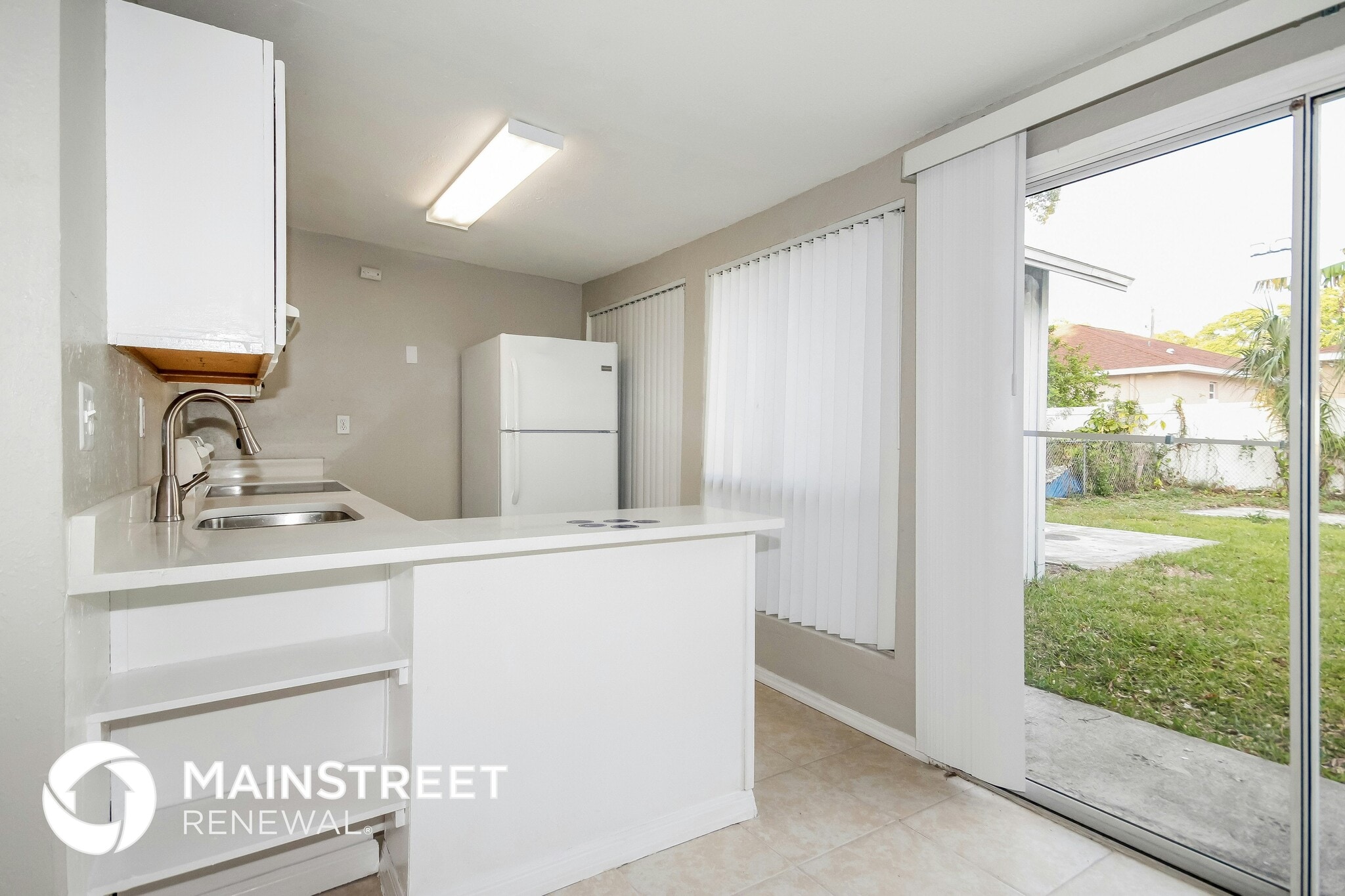 Building Photo - 6813 N Clearview Ave