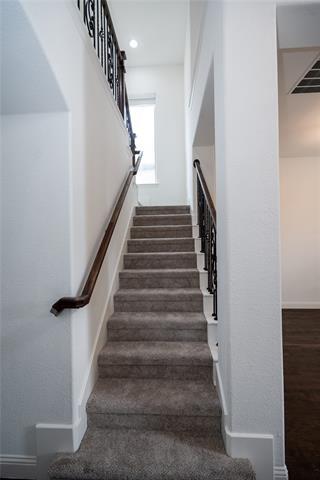 Building Photo - 13966 Clusterberry Dr